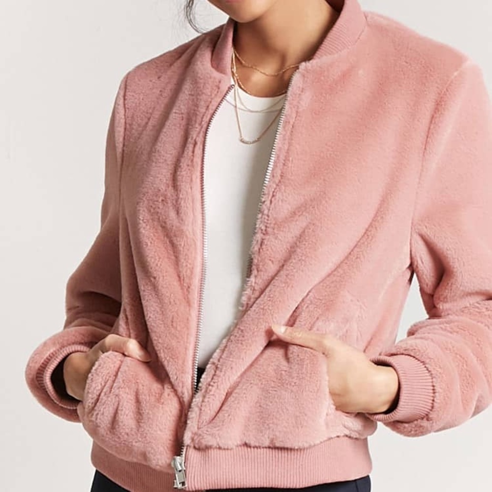 🚨SOLD🚨NWT Forever 21 Faux Fur Bomber Jacket - Picture 1 of 4